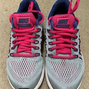 Nike Women's Zoom Pegasus 32 Running Shoes - Pink and Blue